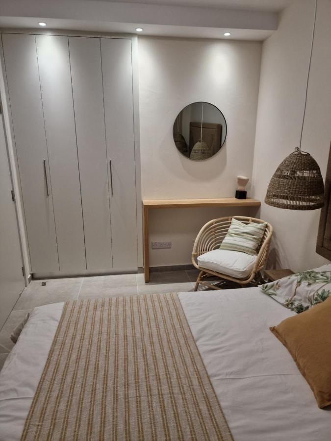 Poseidon'S Limnaria Apartment Paphos Ngoại thất bức ảnh