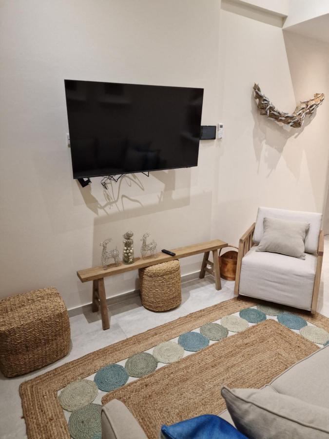 Poseidon'S Limnaria Apartment Paphos Ngoại thất bức ảnh