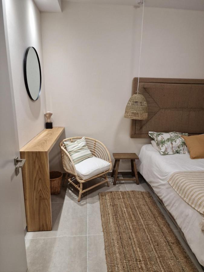Poseidon'S Limnaria Apartment Paphos Ngoại thất bức ảnh