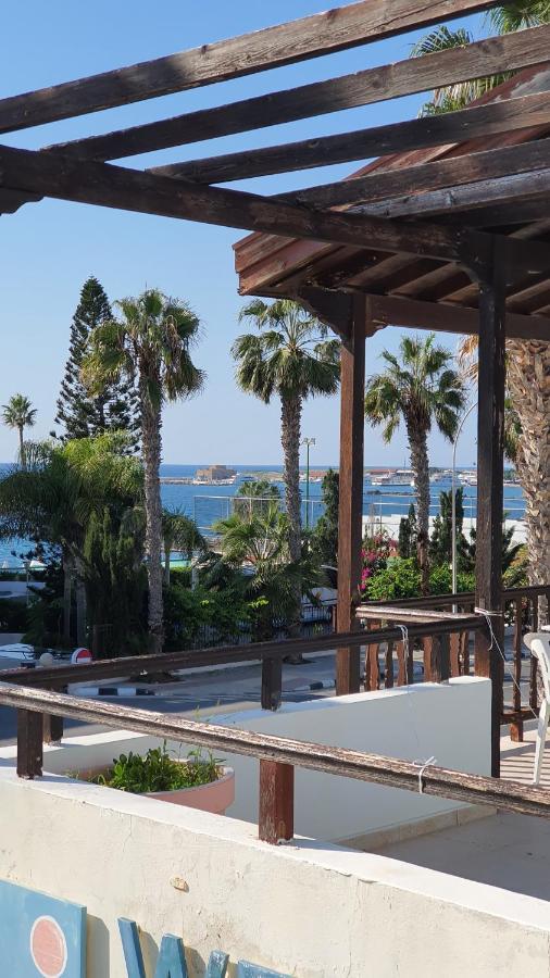 Poseidon'S Limnaria Apartment Paphos Ngoại thất bức ảnh