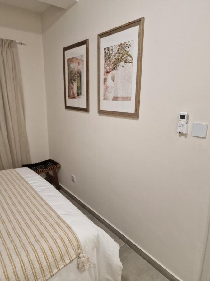 Poseidon'S Limnaria Apartment Paphos Ngoại thất bức ảnh