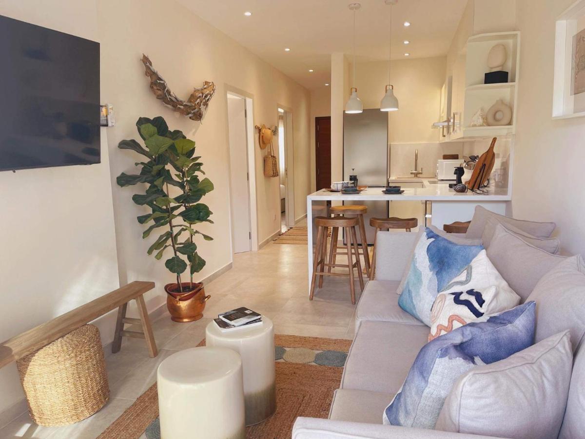 Poseidon'S Limnaria Apartment Paphos Ngoại thất bức ảnh