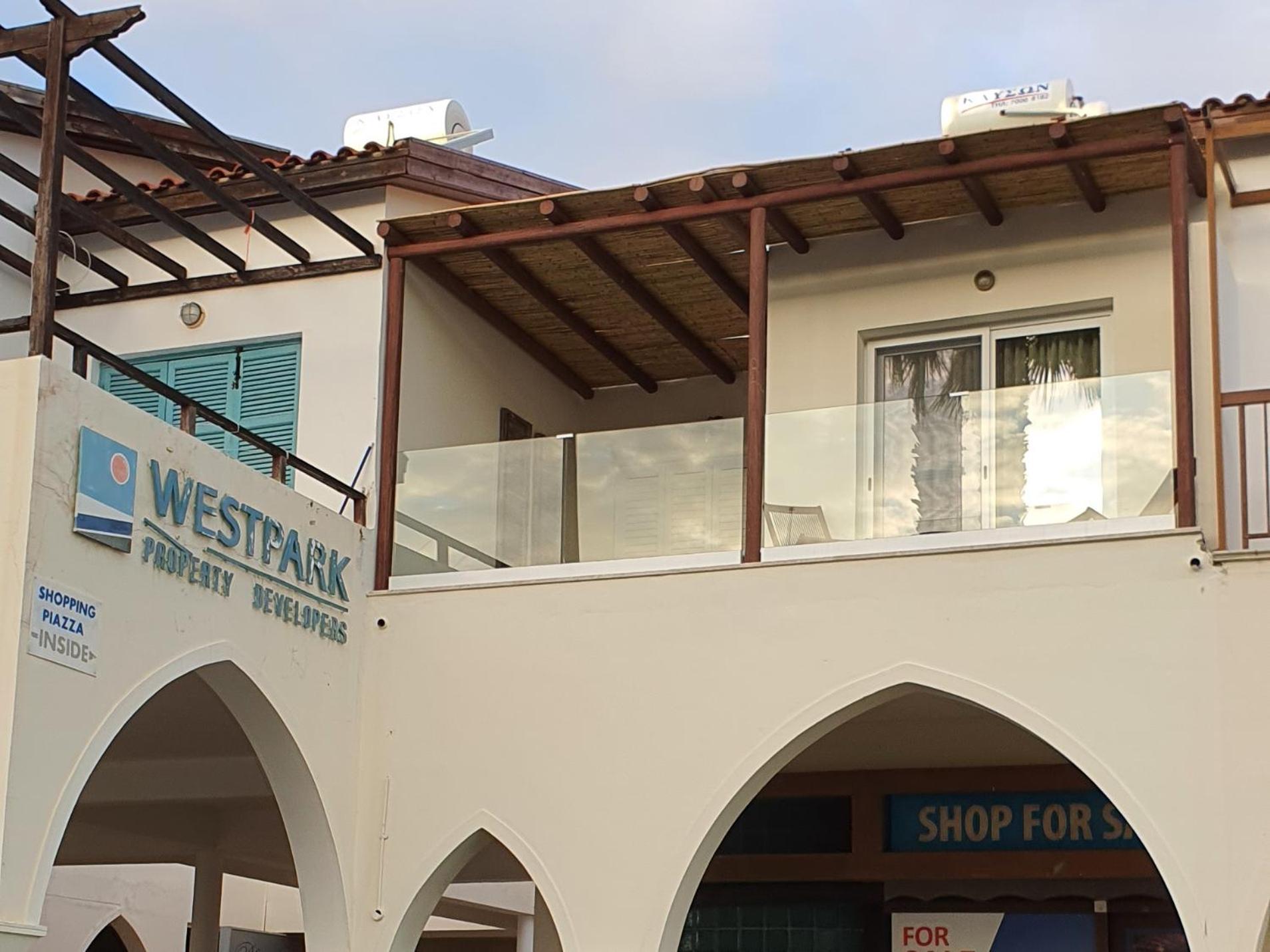 Poseidon'S Limnaria Apartment Paphos Phòng bức ảnh